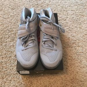 Nike Kyrie 2